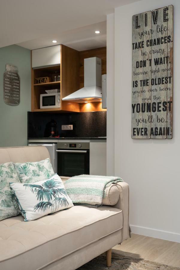 Bayleaf Apartments - Casa D'Avo ฟุงชาล ภายนอก รูปภาพ